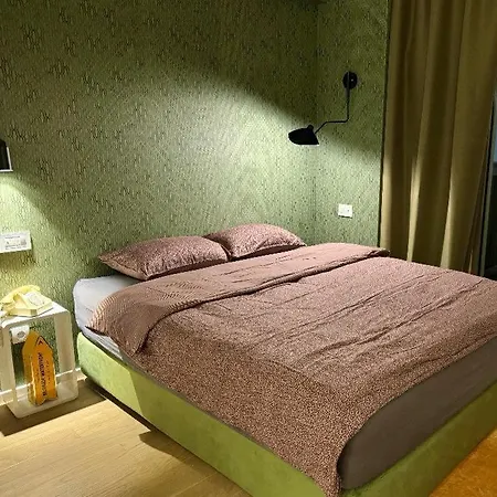 Bw Studio's With Breakfast And Parking 4*