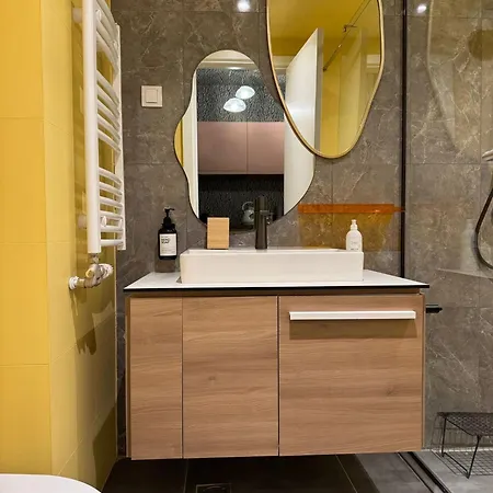 Apart-hotel Bw Studio's With Breakfast And Parking 4*