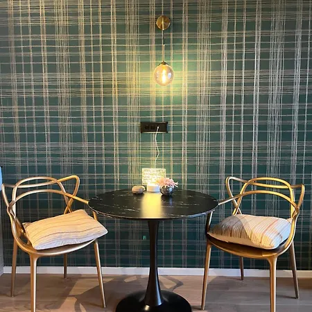 Bw Studio's With Breakfast And Parking 4*